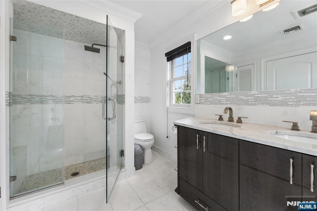 84 Woodmere Lane — photo 22