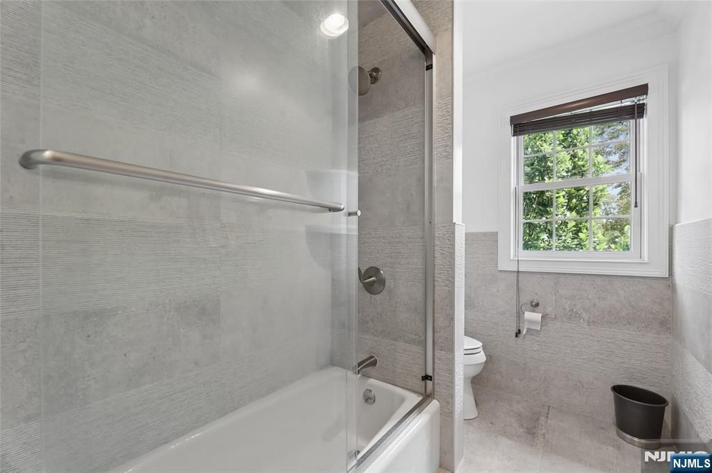 84 Woodmere Lane — photo 24
