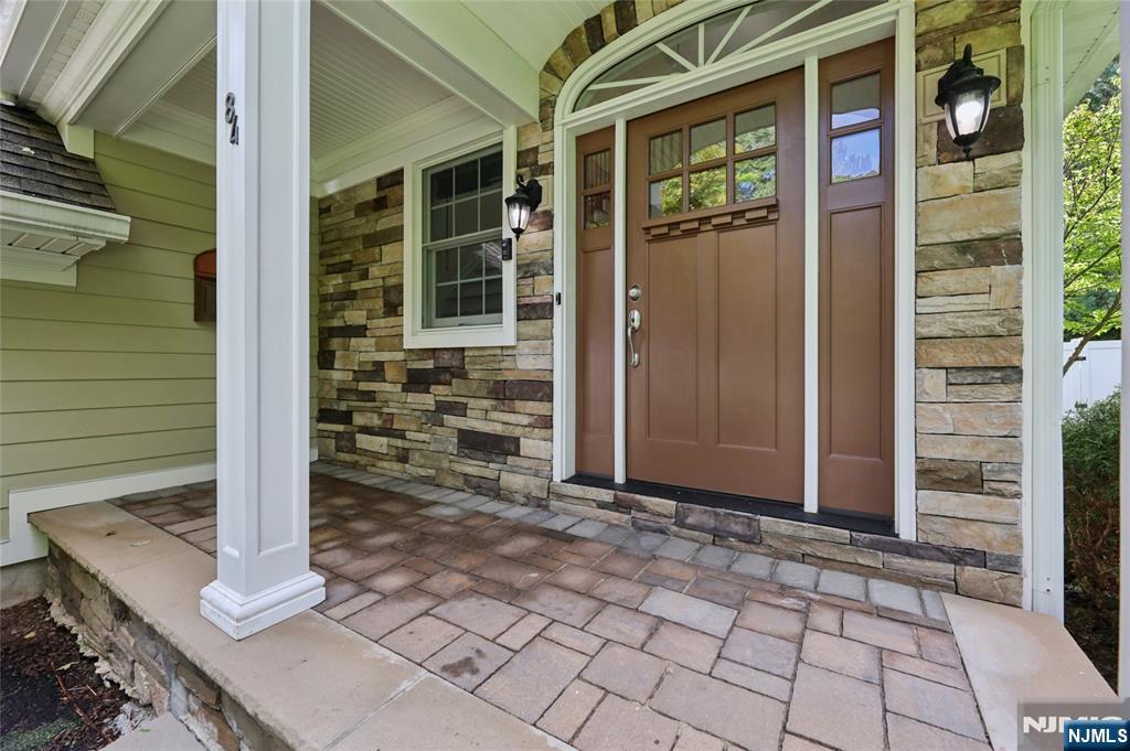 Photo 4 of Single family home for sale at 84 Woodmere Ln, Tenafly, NJ 07670 | MLS# 26036761 | Listing updated on 2026-10-06