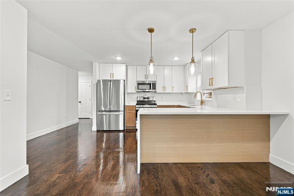 543 13th Avenue 2 - Photo 5