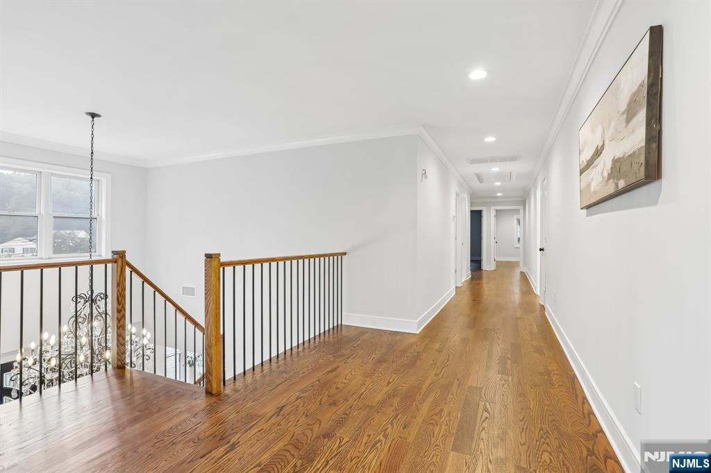 8 Broad Street — photo 22
