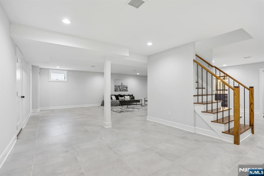 8 Broad Street — photo 45