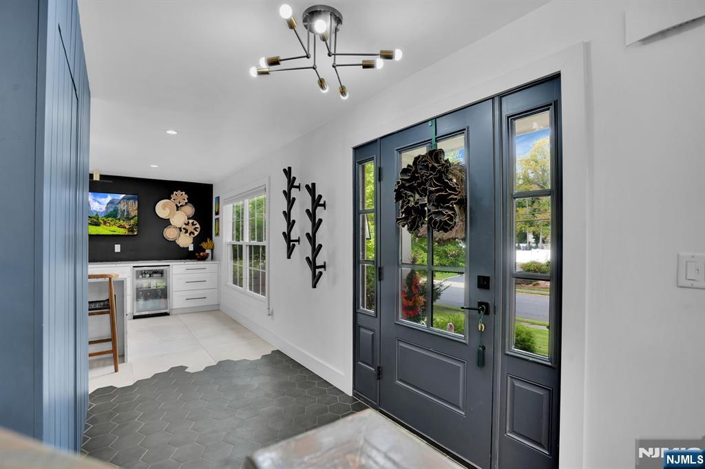 29 Dearborn Drive - Photo 4