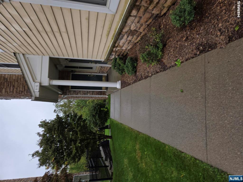 8 A Sweeney Court - Photo 2