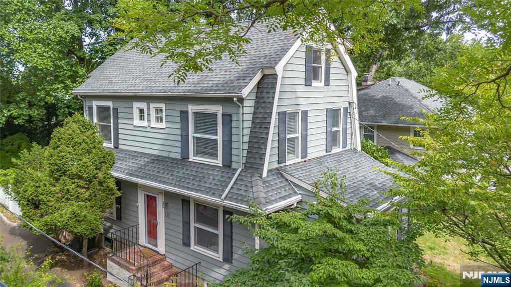 133 Buckingham Road - Photo 1