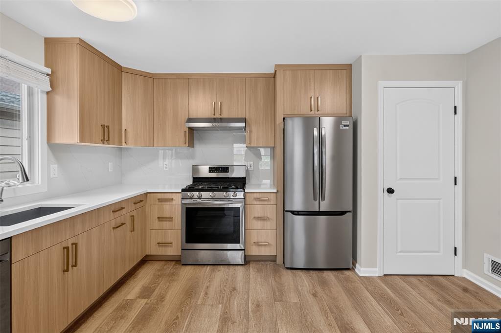 181 Chestnut Street 1 - Photo 2