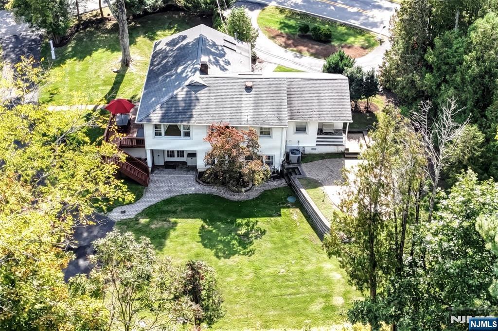 486 W Saddle River Road - Photo 4