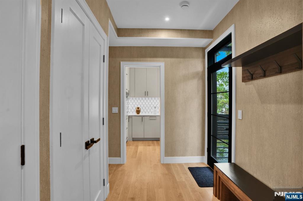 24 Lyle Avenue — photo 17