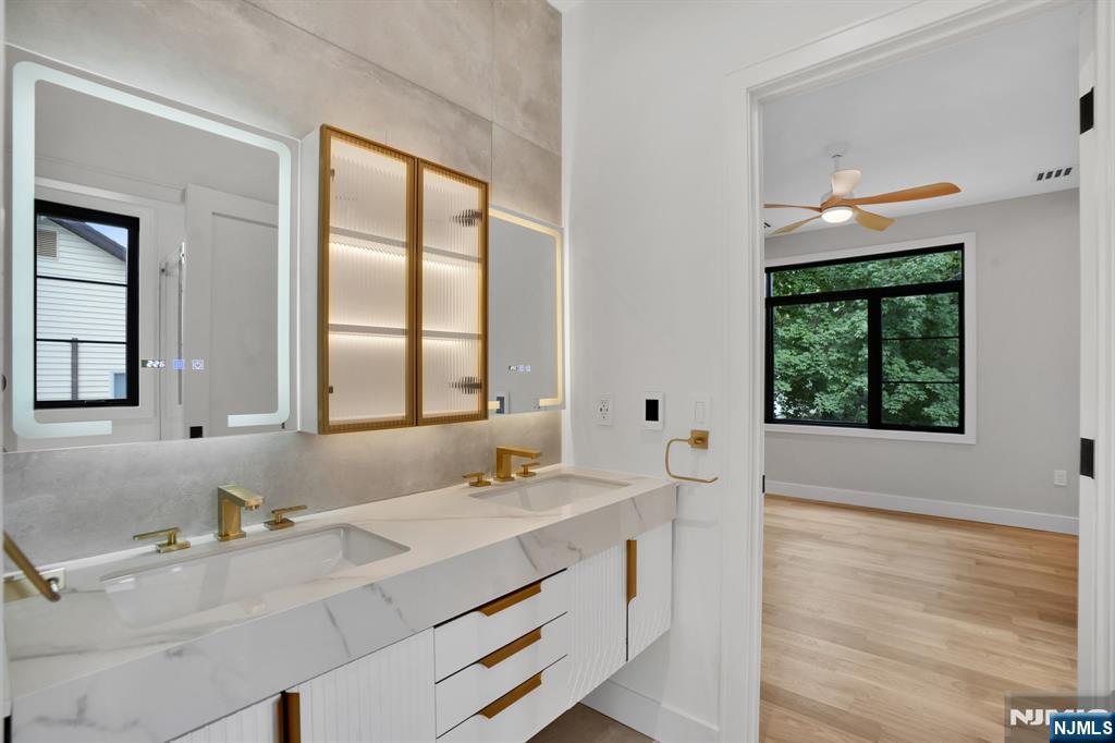 24 Lyle Avenue — photo 29