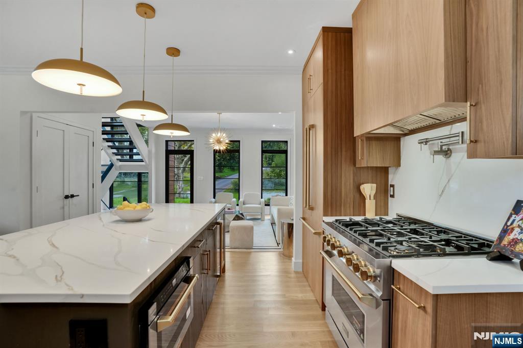 24 Lyle Avenue — photo 7
