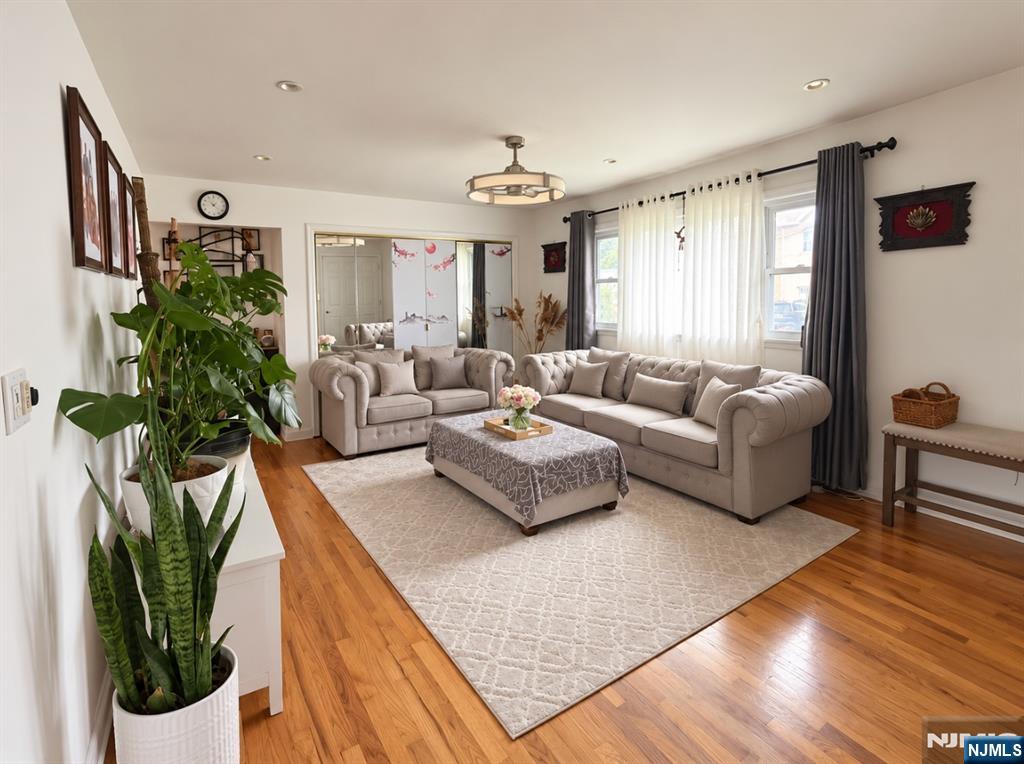 273 Paulanne Terrace 1 - Photo 3