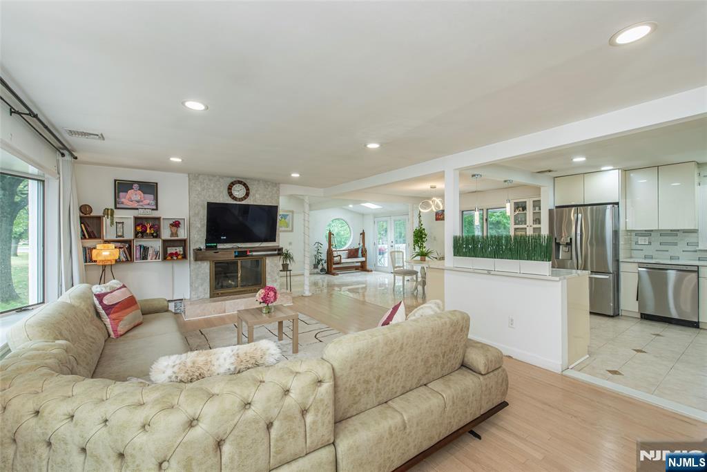 531 Mountain Avenue - Photo 5