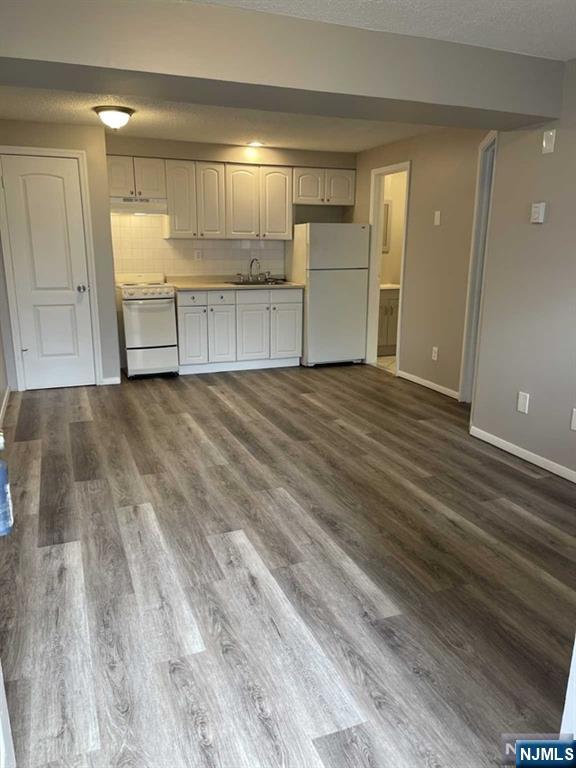 322 Park Street 23 - Photo 2