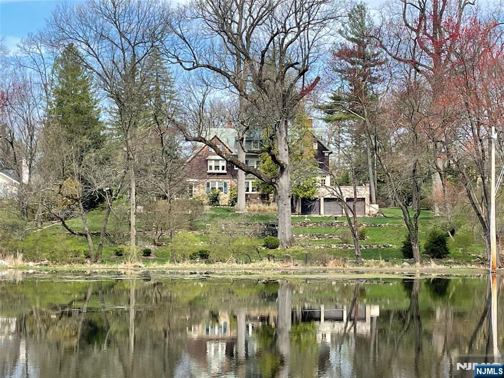 105 Rensselaer Road - Photo 2