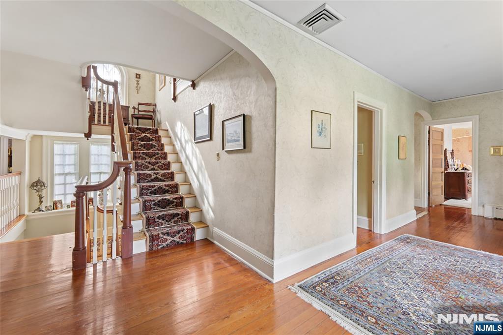 105 Rensselaer Road — photo 18