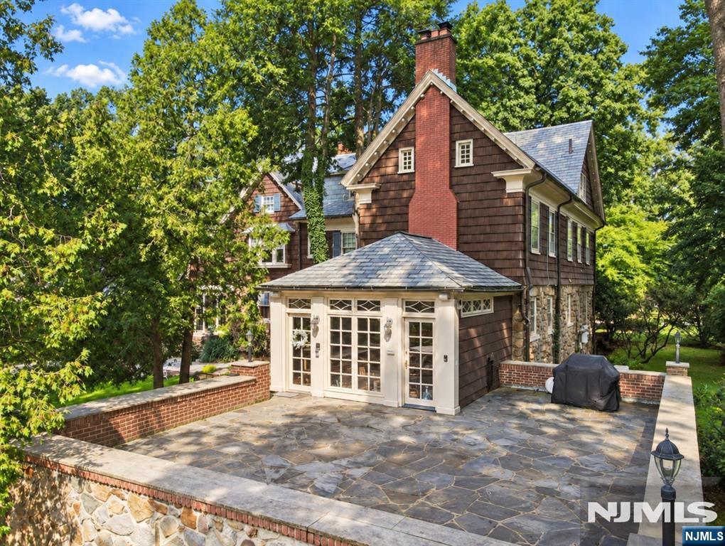 105 Rensselaer Road — photo 42