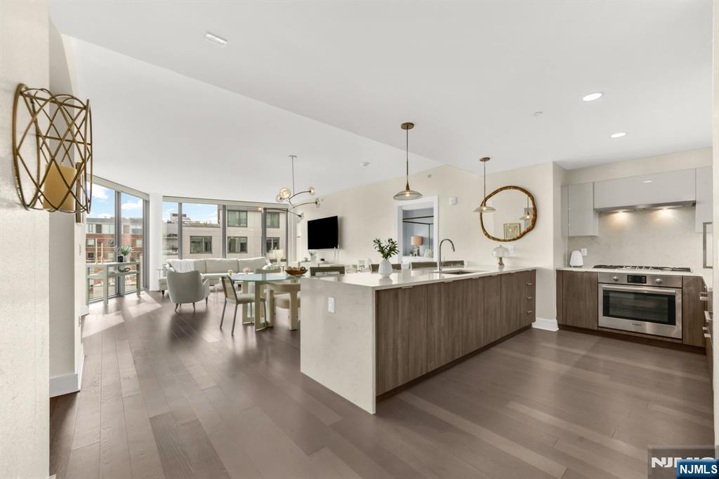 9 Ave At Port Imperial 1009 - Photo 2
