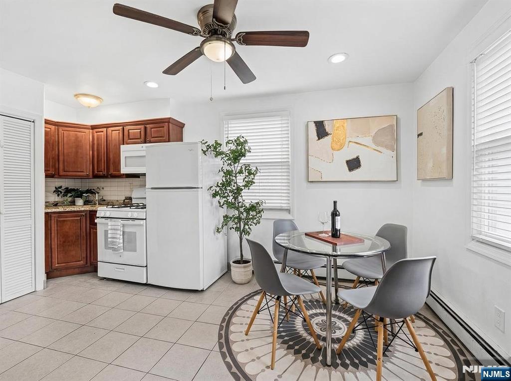354 Paterson Plank Road - Photo 2