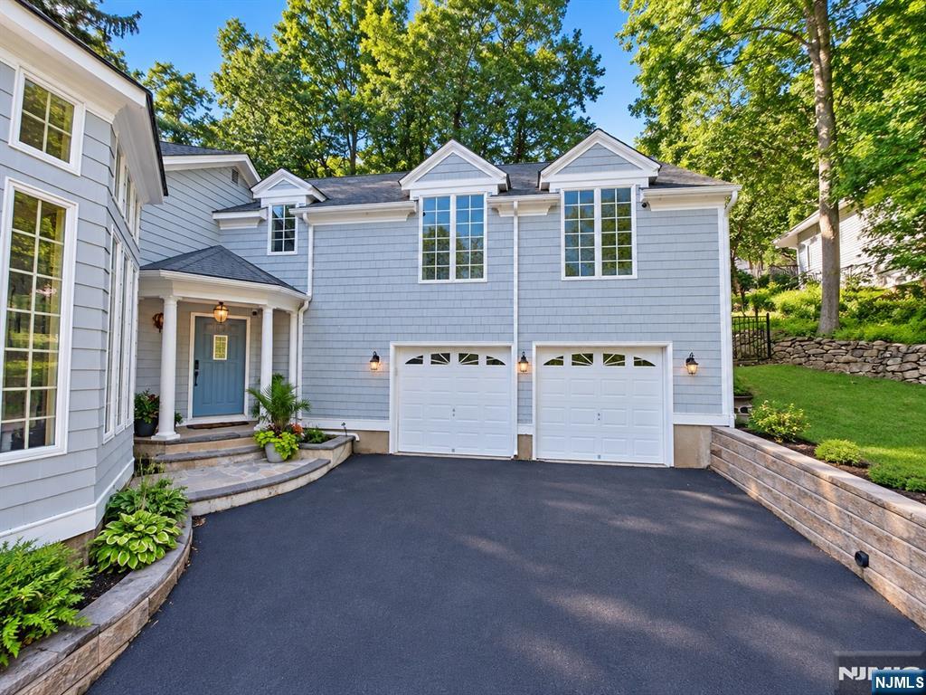 35 Sunny Hill Road - Photo 2