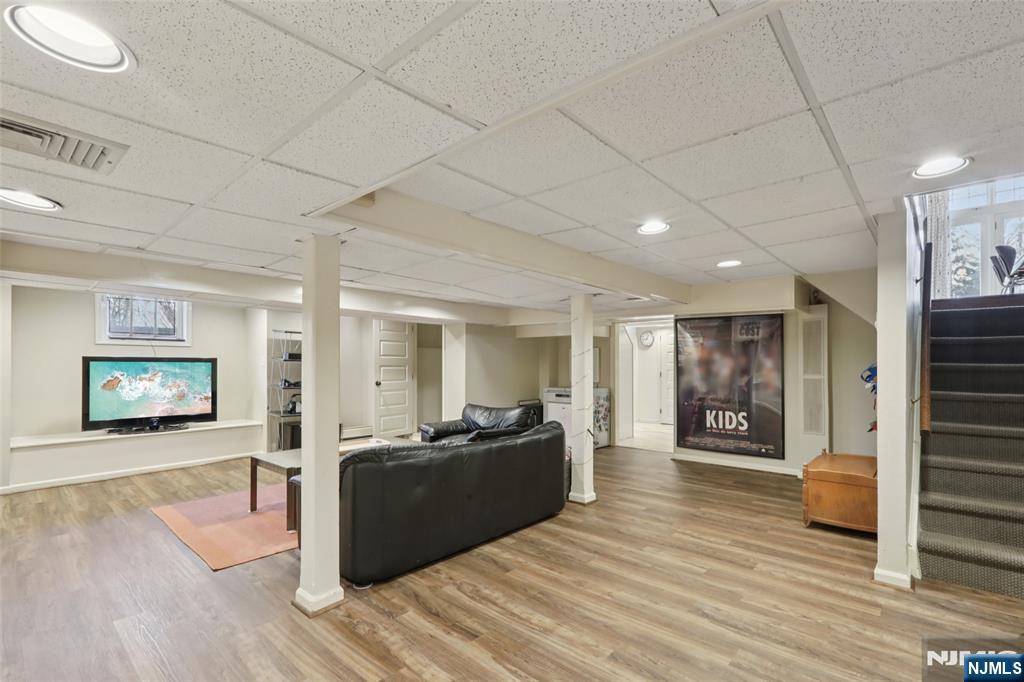 326 West End Avenue — photo 34