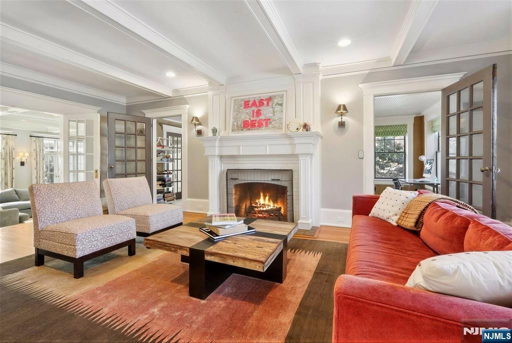 Photo 4 of Single family home for sale at 326 W End Ave, Ridgewood, NJ 07450 | MLS# 26036946 | Listing updated on 2026-10-07