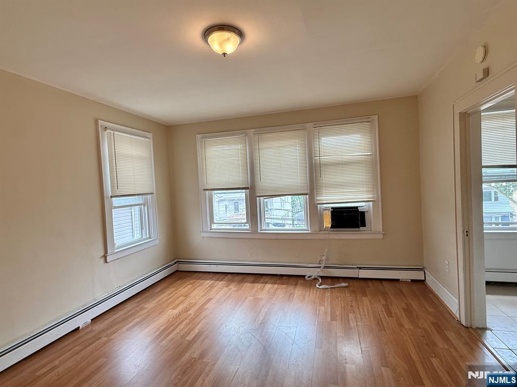 165-167 Davis Avenue 167-APT2 - Photo 2