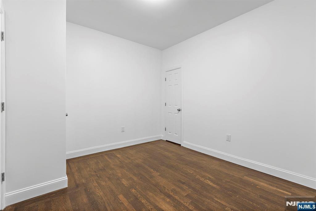 137 Kensington Avenue 504 - Photo 9