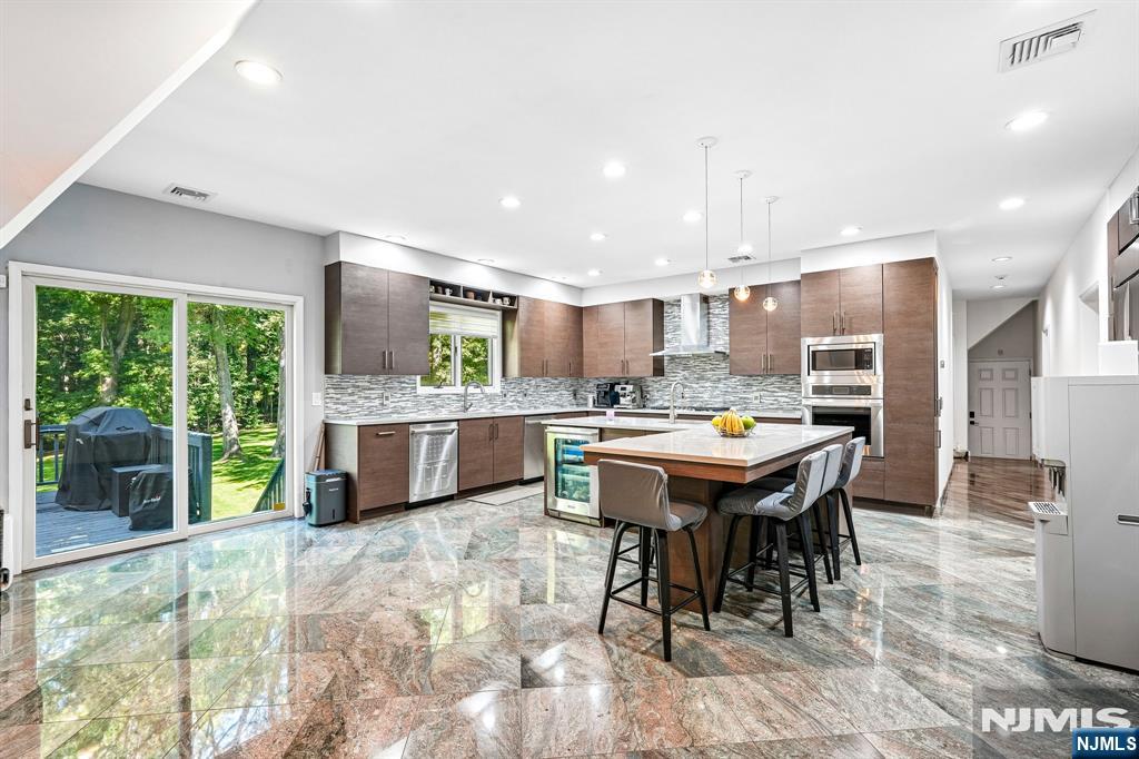 1 Canterbury Road — photo 11
