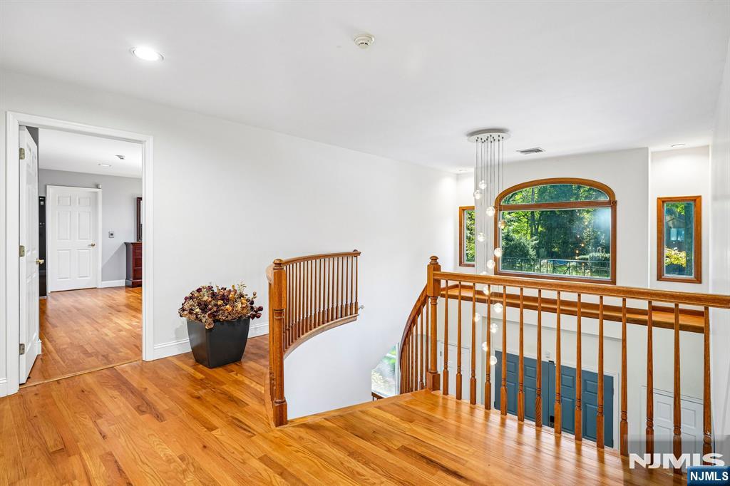 1 Canterbury Road — photo 16