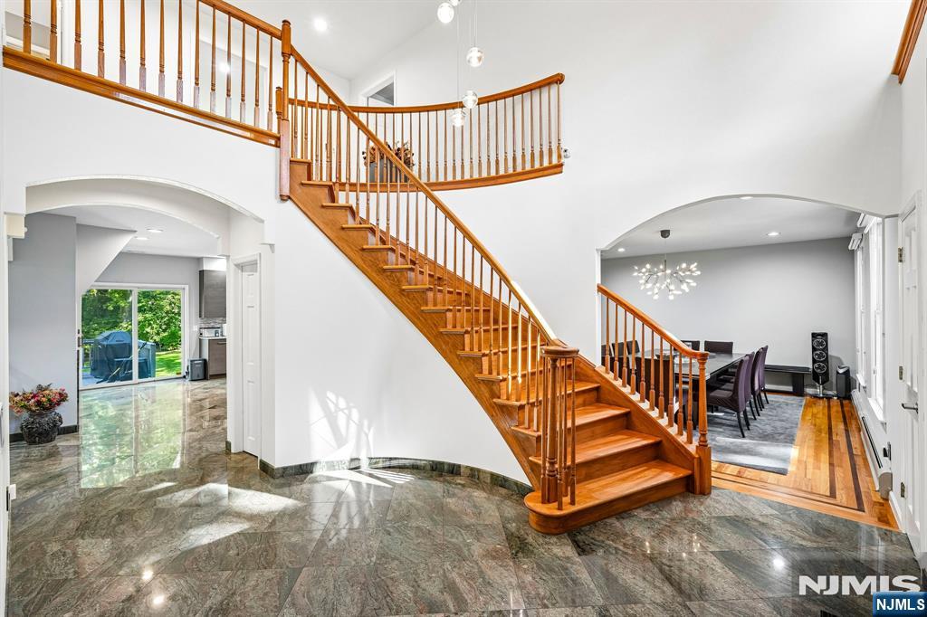 1 Canterbury Road - Photo 3