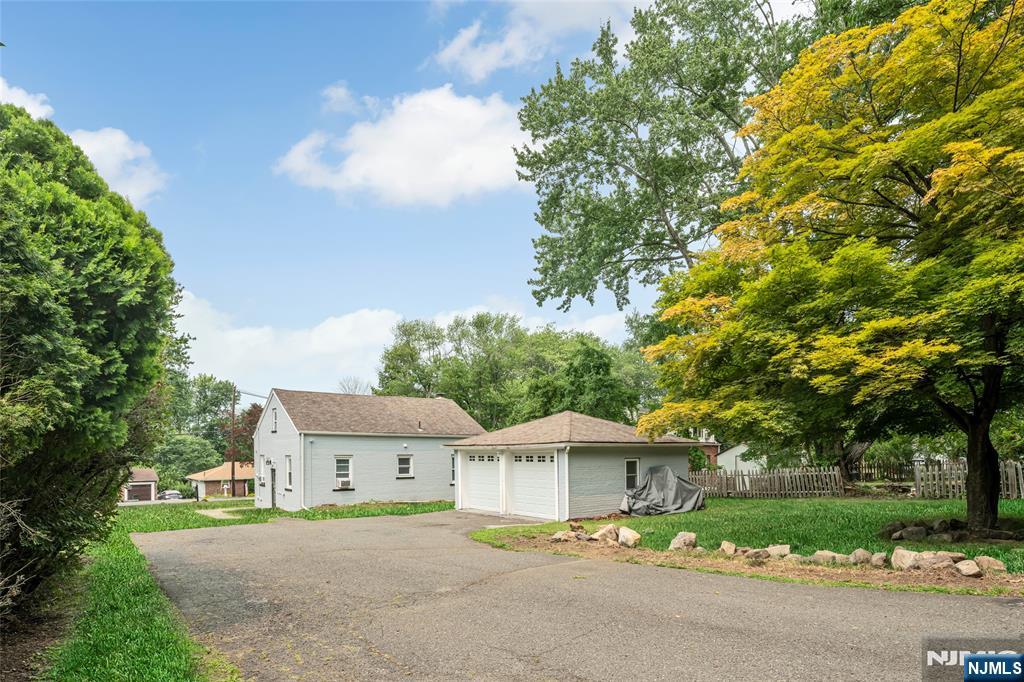 Photo 27 of Single family home for sale at 122 Garside Ave, Wayne, NJ 07470 | MLS# 26036978 | Listing updated on 2026-10-08
