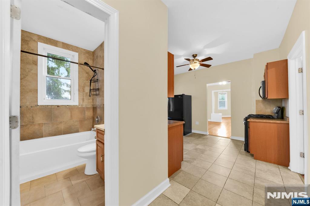 197 Westervelt Avenue 3 - Photo 2