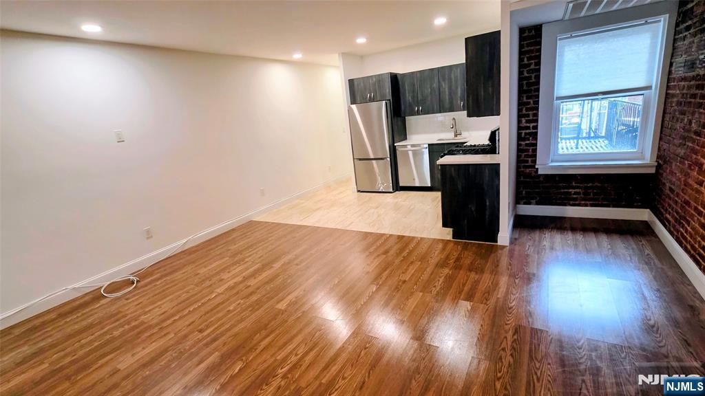 292 Stuyvesant Avenue 290 - Photo 4