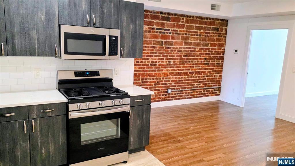 292 Stuyvesant Avenue 290 - Photo 5