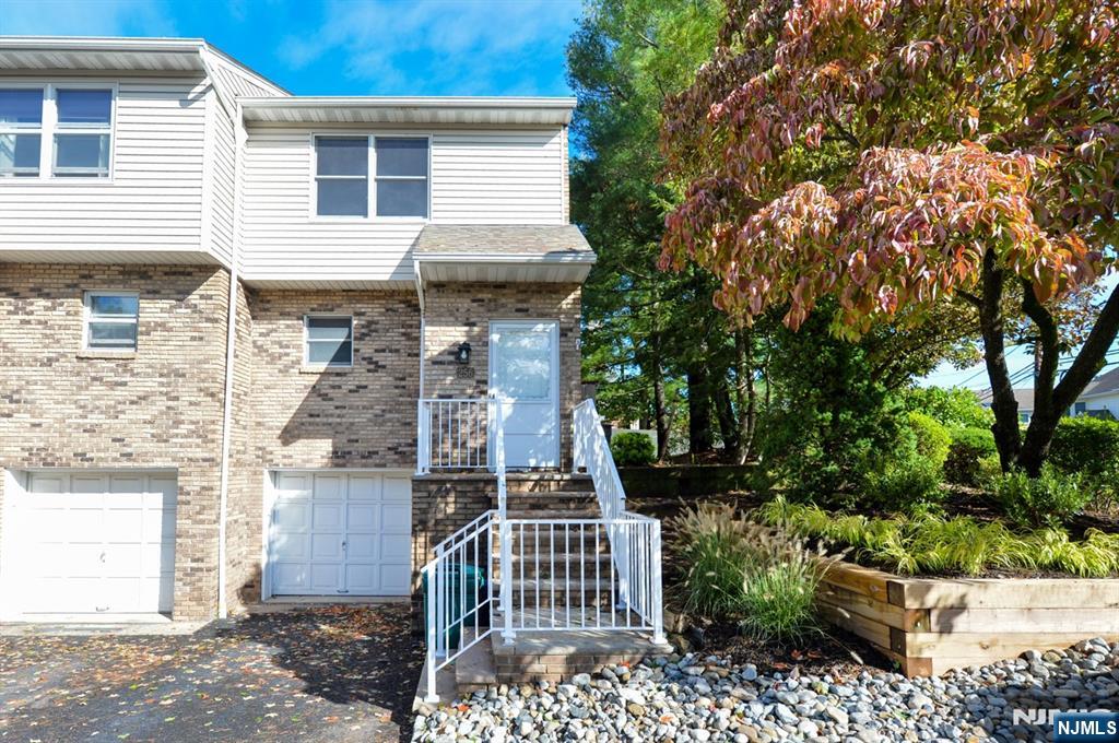 256 Washington Avenue - Photo 2