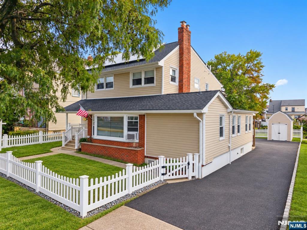 62 Liberty Street - Photo 2