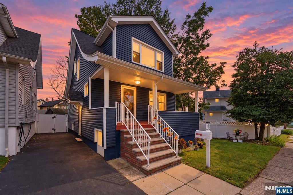 15 Laurel Street - Photo 3