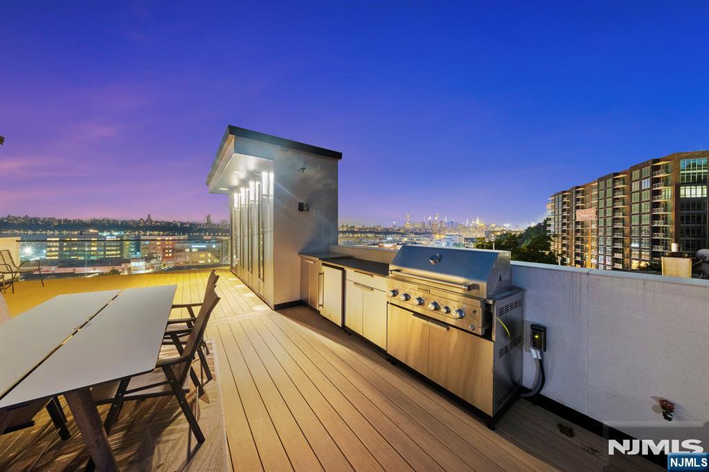8820 Churchill Road - Photo 4
