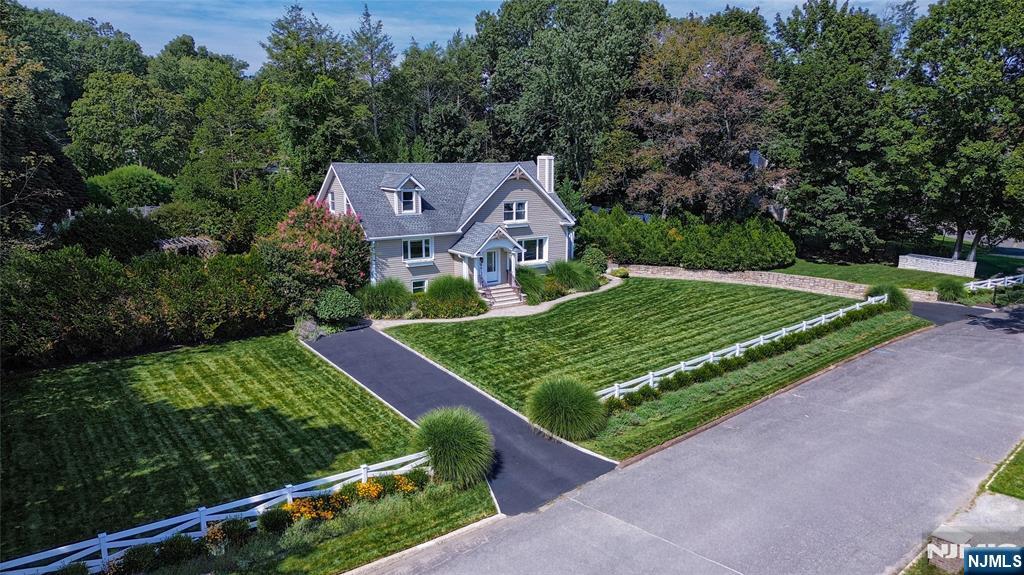 Photo 1 of Single family home for sale at 34 Grandview Dr, Wayne, NJ 07470 | MLS# 26037034 | Listing updated on 2026-10-03