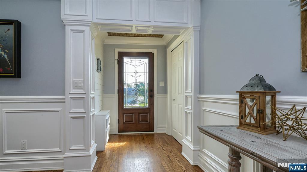 Photo 3 of Single family home for sale at 34 Grandview Dr, Wayne, NJ 07470 | MLS# 26037034 | Listing updated on 2026-10-03