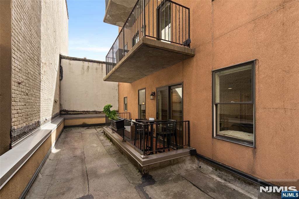 2 Paterson Avenue #2B