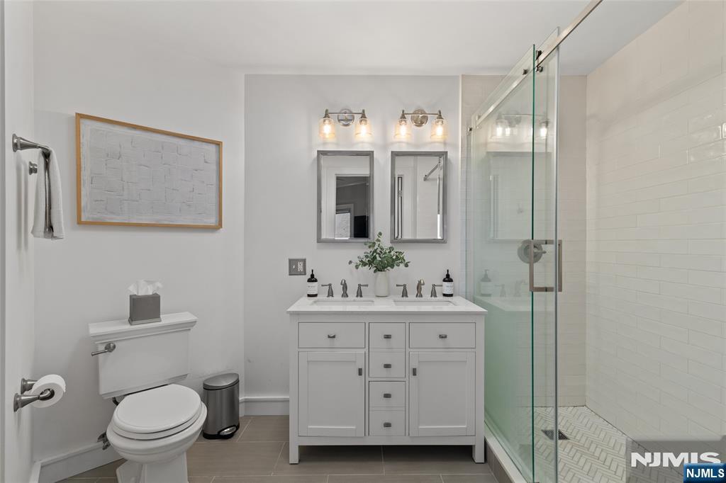 2 Paterson Avenue #2B