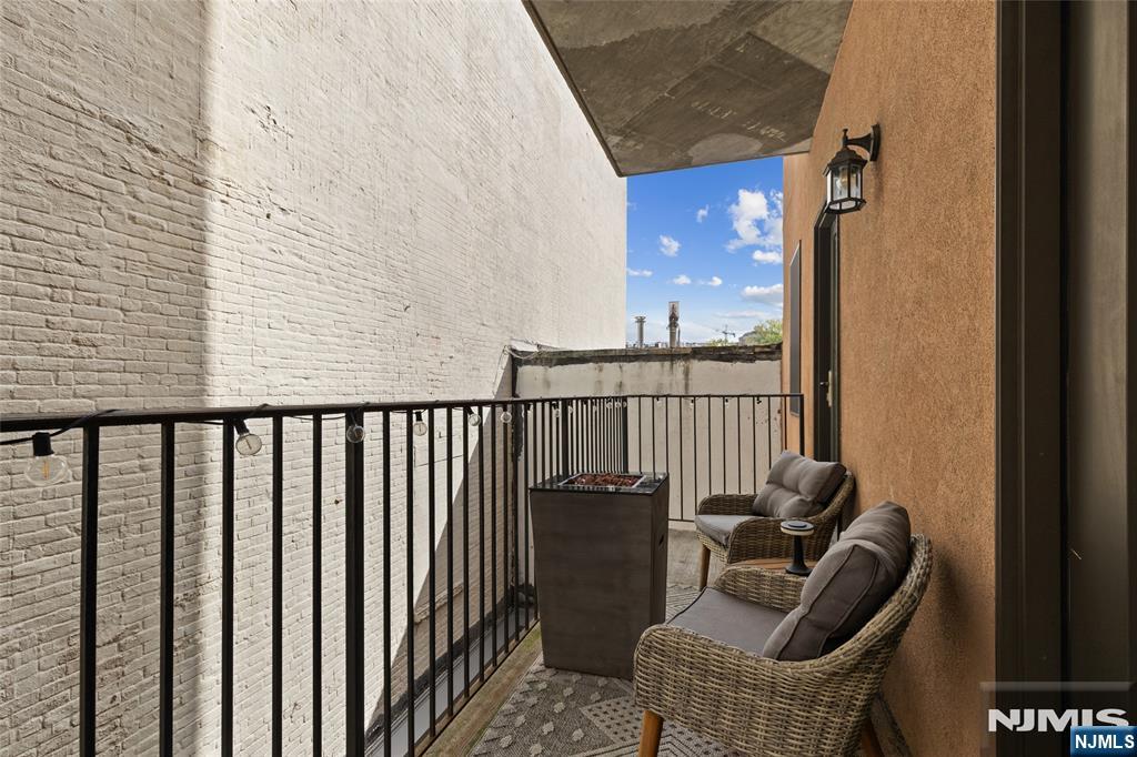 2 Paterson Avenue #2B