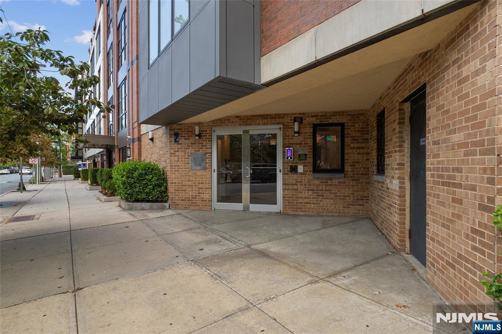 2 Paterson Avenue #2B