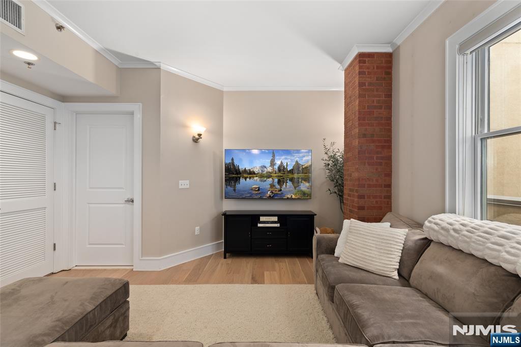 2 Paterson Avenue #2B