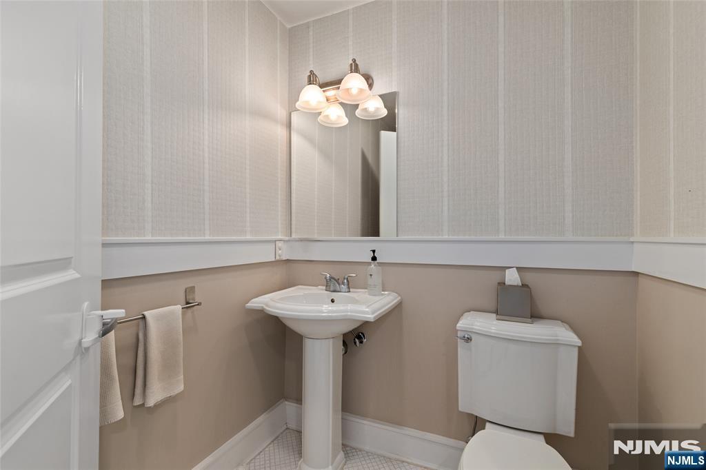 2 Paterson Avenue #2B
