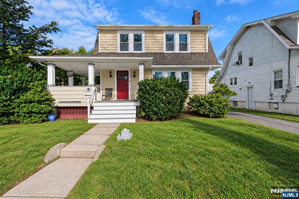 Photo 1 of Single family home for sale at 61 Buena Vista Ave, Hawthorne, NJ 07506 | MLS# 26037049 | Listing updated on 2026-10-07