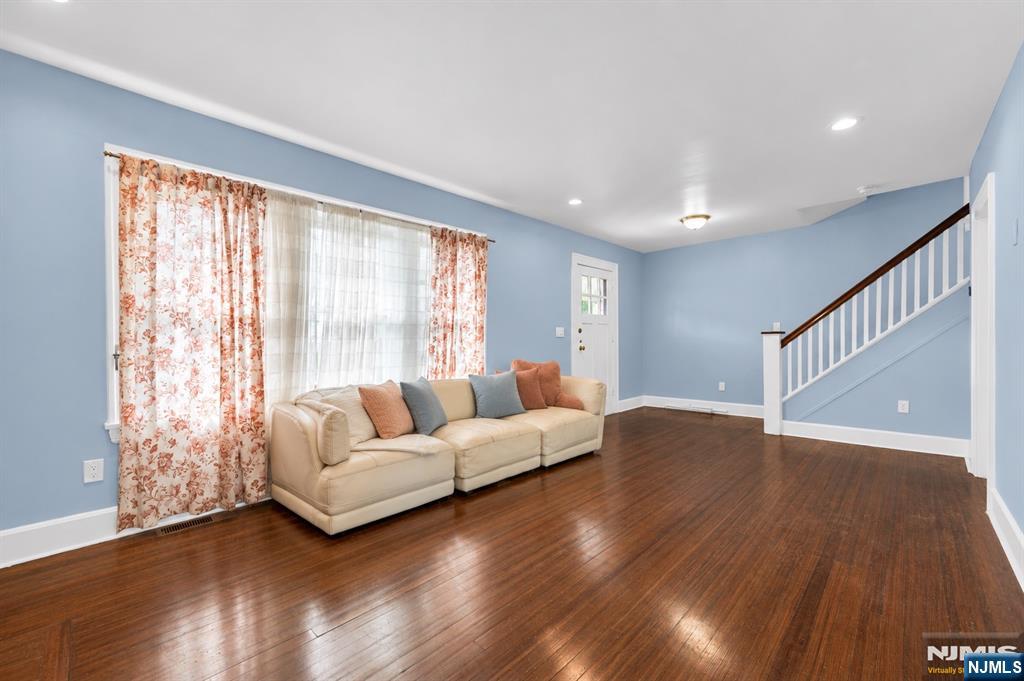 Photo 4 of Single family home for sale at 61 Buena Vista Ave, Hawthorne, NJ 07506 | MLS# 26037049 | Listing updated on 2026-10-07