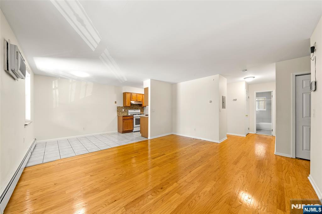 280 Undercliff Avenue 2 - Photo 5