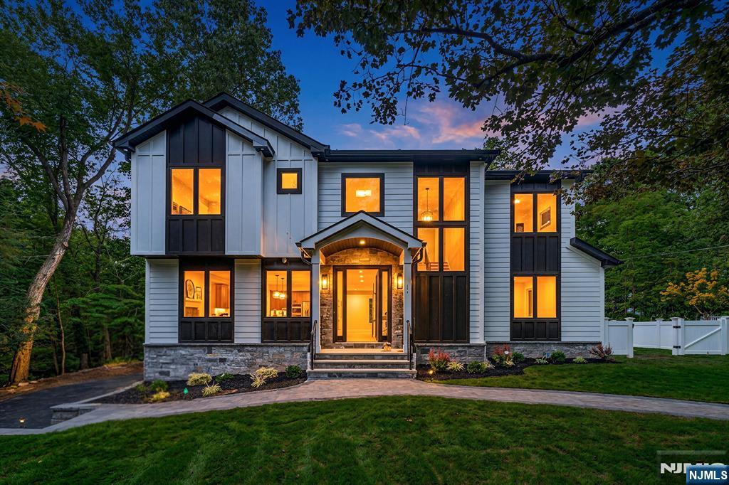 914 Hammond Road - Photo 1